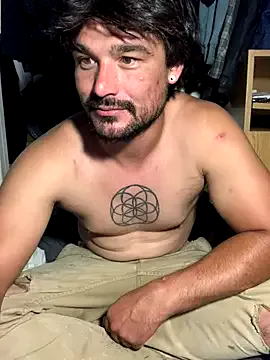 maataaan – webcam model profile photo Image 3