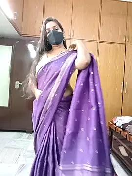 maataaan – webcam model profile photo Image 18