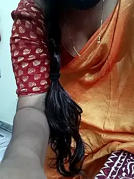 maataaan – webcam model profile photo Image 7