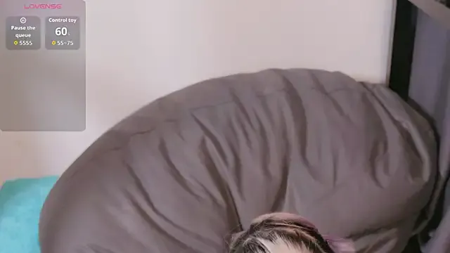 ValerieSins – webcam model profile photo Image 19