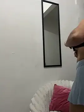 YuehLuv666 Image 16