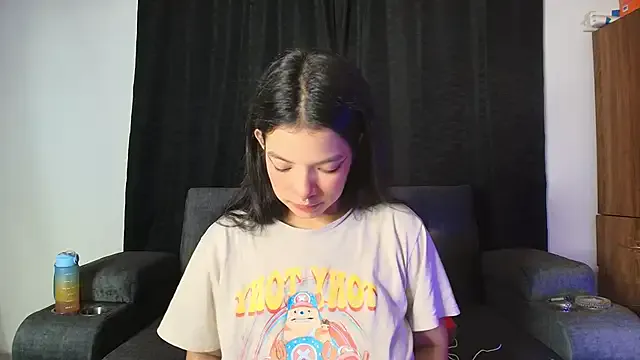 oxo_yuna_oxo – webcam model profile photo Image 17