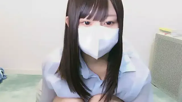 roouse – webcam model profile photo Image 13