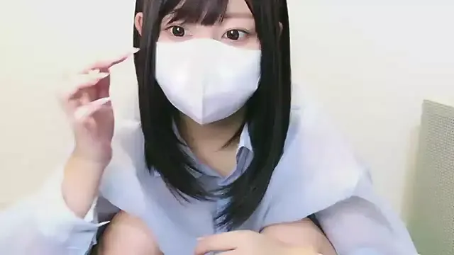 roouse – webcam model profile photo Image 18