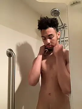 nagi_112 – webcam model profile photo Image 2