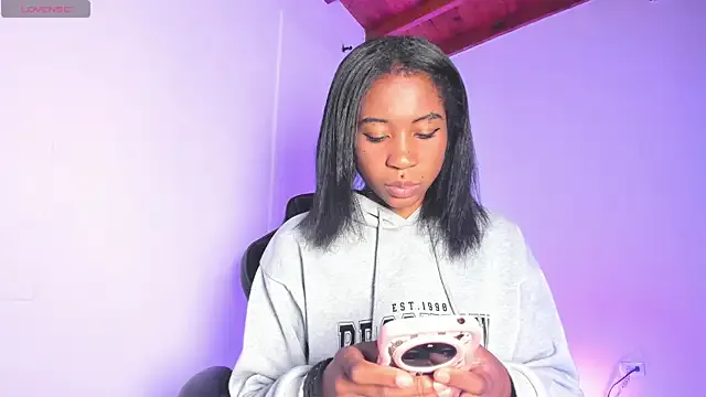 ManaMi-maru – webcam model profile photo Image 13