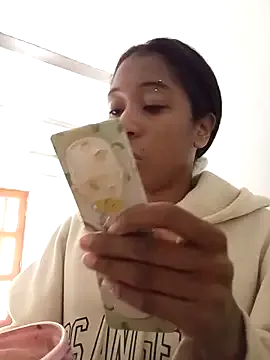 ManaMi-maru – webcam model profile photo Image 18