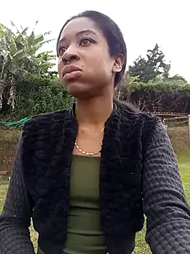 ManaMi-maru – webcam model profile photo Image 3