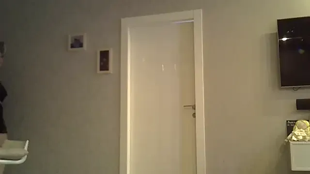 Sofia3393 – webcam model profile photo Image 11