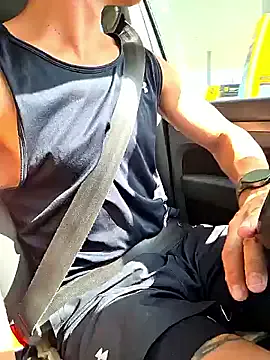 roouse – webcam model profile photo Image 13