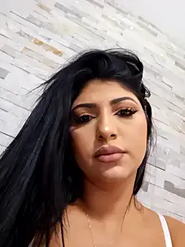 oxo_yuna_oxo – webcam model profile photo Image 11