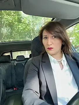 oxo_yuna_oxo – webcam model profile photo Image 12