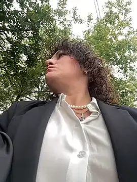 oxo_yuna_oxo – webcam model profile photo Image 16